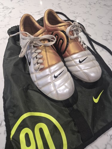 Nike total iii moulded - nike, 90